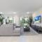 Homely 9 Bdrm Villa with Games Room at Encore