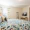 Traditional 10 Bdrm Home with Loft TV Area at Encore
