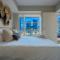 "The Draper" - Luxury Corner Unit w Tower View, - Near Stampede, Saddledome, BMO Centre! FREE Parking, Banff Pass, & Wine!