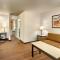 Cortona Inn and Suites Anaheim Resort