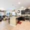 Traditional 7 Bdrm Home with Spa in Champions Gate - Davenport
