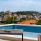 Awesome Home In Sumartin