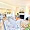 Chic & Cozy Oakland Getaway!