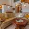 Beautiful Home In Pomer With Wifi