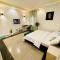 Luxury Oasis 2 - Entire 2 Bedroom Apartment in Abuja with Pool, Gym, WiFi, Balcony, and Garden
