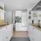 Beautiful Home In Væggerløse With Wifi - Bøtø By