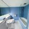 Chic Modern Oasis - Steps from Darling Harbour