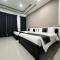 LION 7 HOTEL