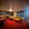 Cascade Lodge - Central Bend Retreat