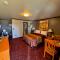 Cascade Lodge - Central Bend Retreat