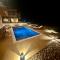 Santa Barbara Seafront villas w jacuzzi pool