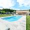 L'Evasion en Pierre Piscine et Étang Privé - Saint-Macaire-en-Mauges