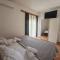Apartments and pansion M&R
