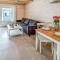 2 Bedroom Stunning Home In Kolczewo - 科乌切沃