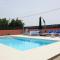 MELS HOUSE