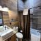Escape to All Inn A Luxurious 6 King Bedroom Cabin with an indoor pool theater and game rooms - 赛维尔维尔