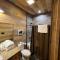 Escape to All Inn A Luxurious 6 King Bedroom Cabin with an indoor pool theater and game rooms - 赛维尔维尔