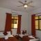 Hostal Huayruro