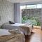 Magnolia Residence - central to explore the island