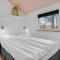 4 Bedroom Cozy Home In Hadsund