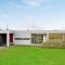 Holiday Home Hjelmevej Ulfborg Vi