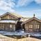 4 Bedroom Beautiful Home In Øyer