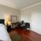 Lucky room, A comfortable bedroom with private bathroom close to YVR Richmond