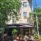 Olive hotel