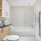 Harbour House - Central Location with Free Parking