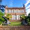 Chateau de Pys Guest House - Latrape