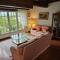 Chateau de Pys Guest House - Latrape