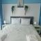 Azure Seaview Studio in Priscilla, Caesar Blue Resort, Gym, Heated pool, Sauna, Late check-out