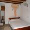 Dolce Vita Surf Rest Point