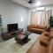 Mahkota Cheras 3R 2parking 8pax Comfy Sofa&Bed - 加影