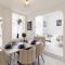 Open Mind Property - HotTub, 8 Beds & 2 Car Spaces