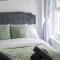Open Mind Property - HotTub, 8 Beds & 2 Car Spaces