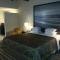 Super 8 by Wyndham Los Angeles-Culver City Area