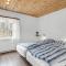 Beautiful Home In Væggerløse With Wifi - Bøtø By