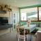 Summer Blue - Holiday House