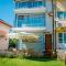 Summer Blue - Holiday House