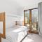 Effortless coastal luxury
