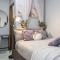 Prime Double Studio Room - AC - Next to Central