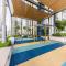 Luxury 1-Bedroom Apartment At Burj Crown.