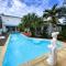 Gde villa luxe piscine, ping p,jacuzzi, baby foot, 5 chambres clim 11 pers
