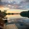 Willow's Lakeside Lodge With Hot Tub at Tallington Lakes - Stamford