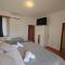 Apartments and pansion M&R