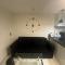 Luxury Apartment Hot Water,AC,WiFi,PS3