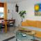 Apartment Lakeview La Marea by Interhome - 皮亚佐尼亚