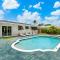 Eccentric home with pool tiki hut & outdoor kitchen - Pompano Beach