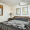 Mountain View Apartment Near Downtown & Hiking - 埃弗格林